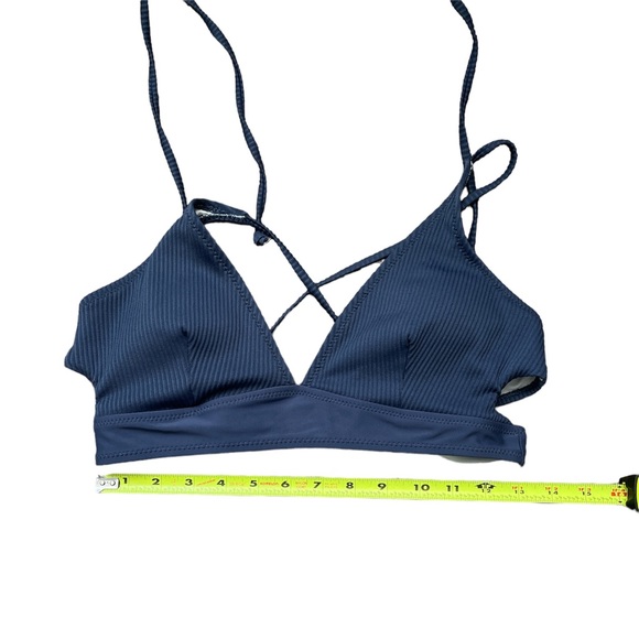 Amazin Zaful Ribbed Bikini Top with Adjustable Straps and Removable Pads (size M - Picture 7 of 7